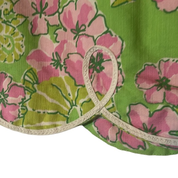 Lilly Pulitzer miniskirt seahorse design. Size 4. Green and pink - Picture 2 of 13